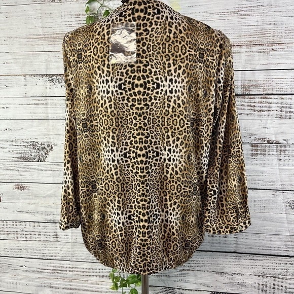 The Limited Blouse Top size Medium Cheetah Leopard Career Church Jungle Modest - Picture 12 of 13